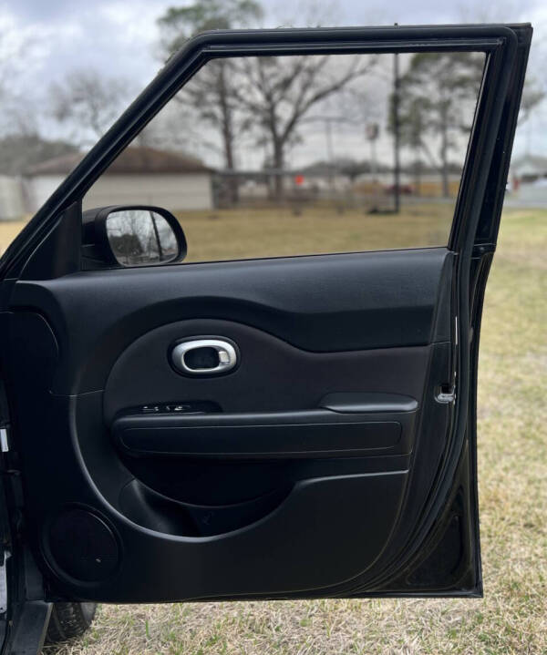 2019 Kia Soul +