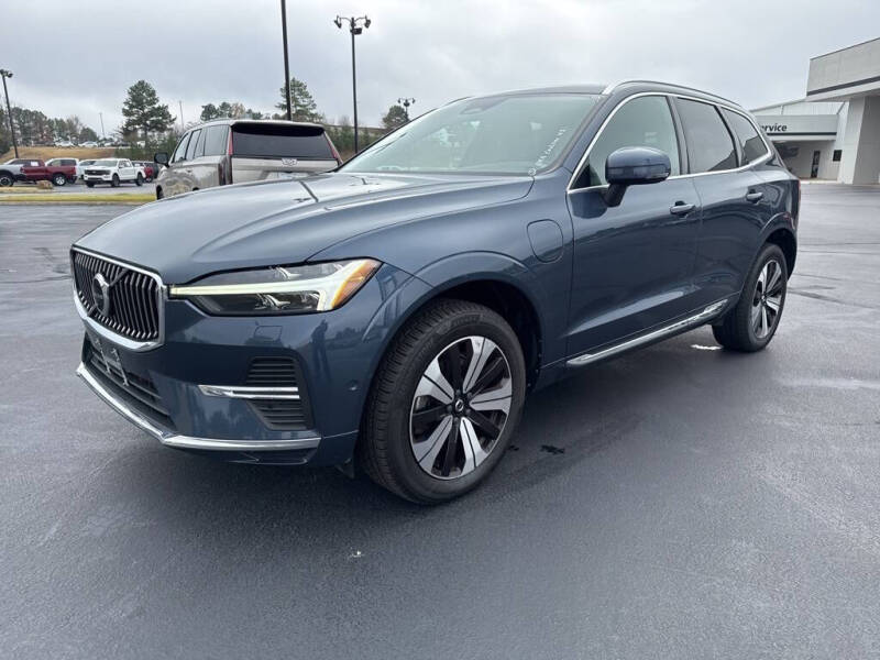 2023 Volvo XC60 Recharge T8 Plus Bright Theme