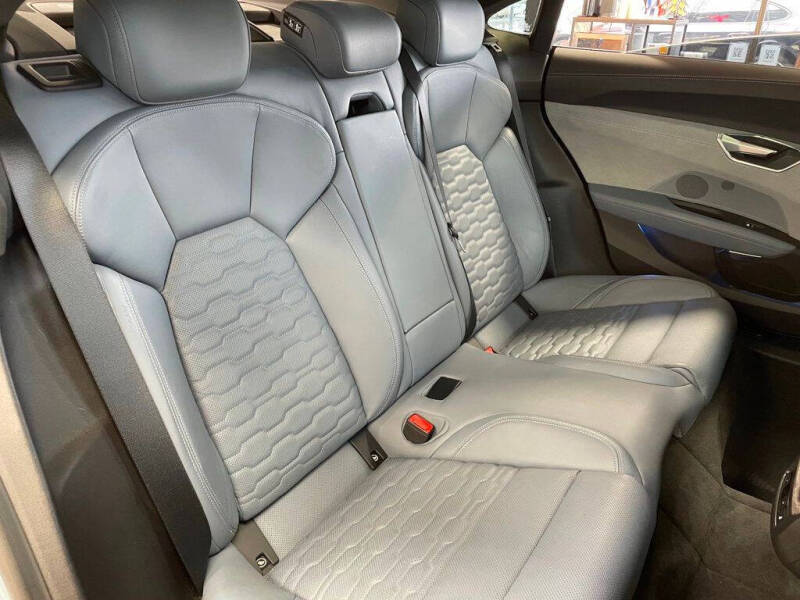 2022 Audi e-tron GT quattro Prestige