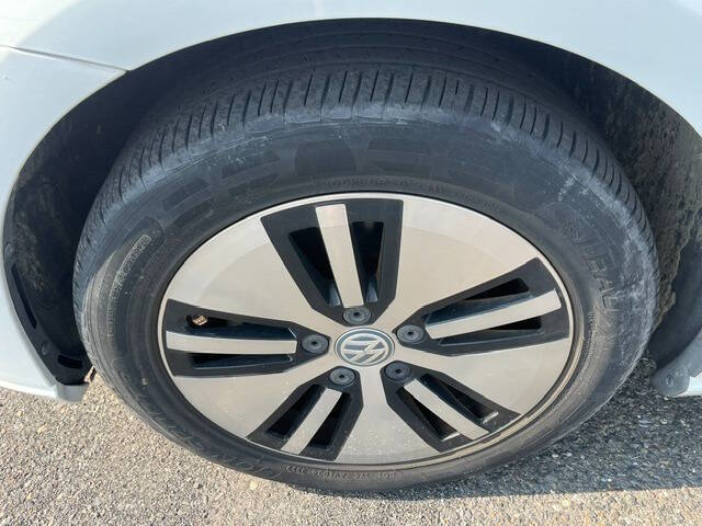 2016 Volkswagen e-Golf SE
