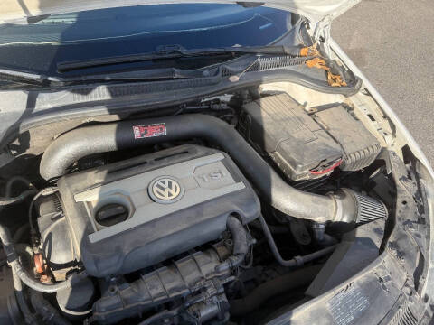 2011 Volkswagen GTI Base PZEV