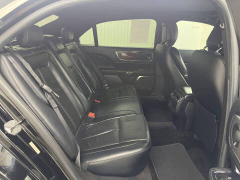 2017 Lincoln Continental Select