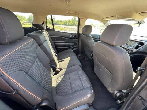 2017 GMC Acadia SLE-2