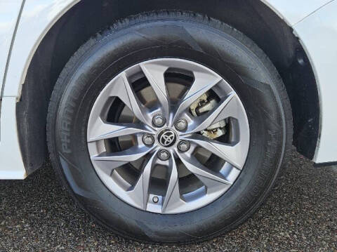 2021 Toyota Sienna LE 8-Passenger