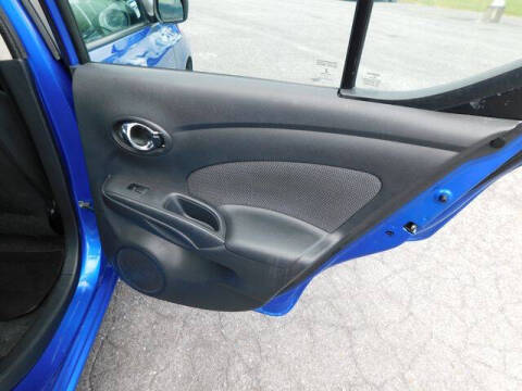 2015 Nissan Versa 1.6 SV