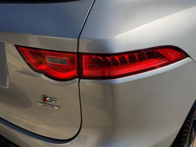 2019 Jaguar F-PACE S