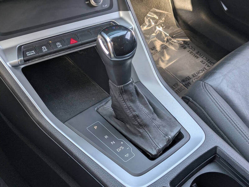 2020 Audi Q3 quattro Premium 45 TFSI