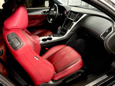 2019 Infiniti Q60 Red Sport 400