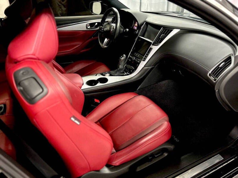 2019 Infiniti Q60 Red Sport 400