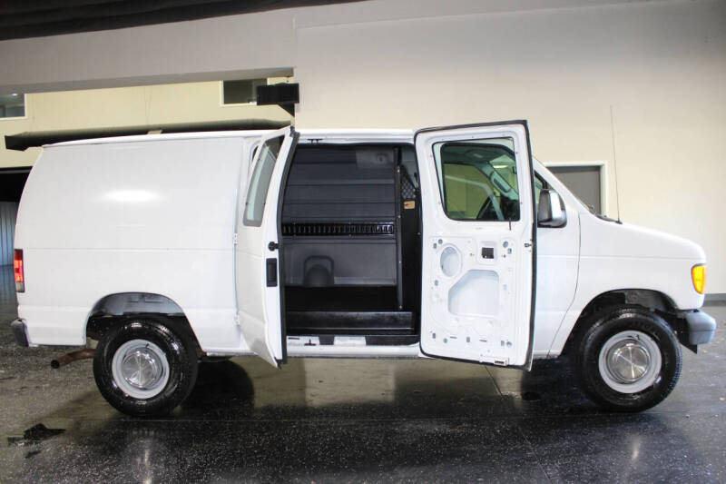 2006 Ford E-Series E-350 SD
