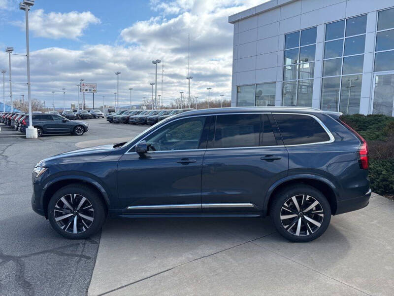 2026 Volvo XC90 B6 Core
