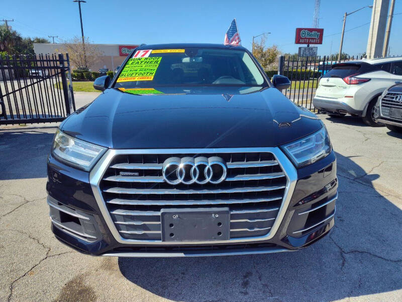 2017 Audi Q7 Premium Plus's photo