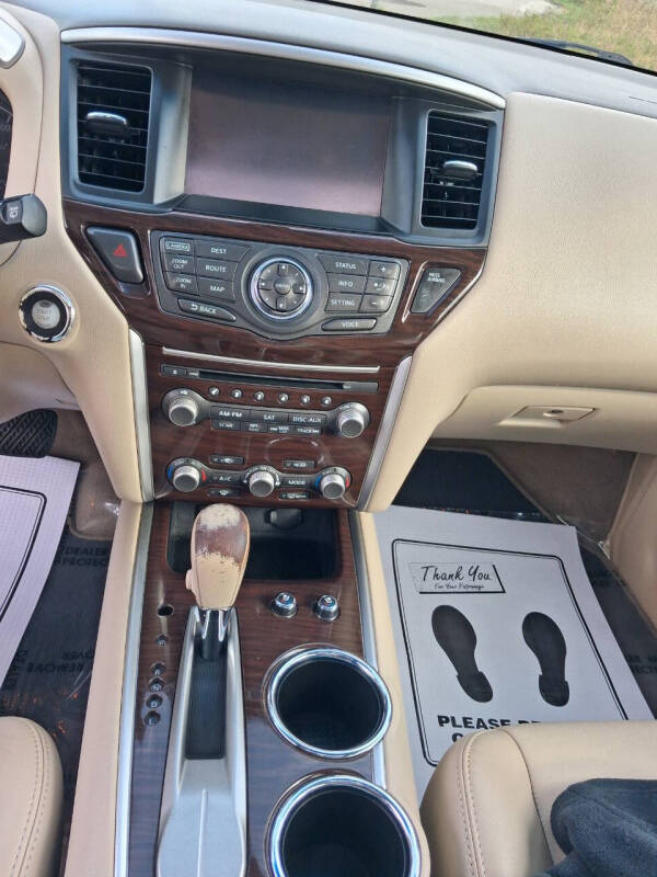 2015 Nissan Pathfinder Platinum