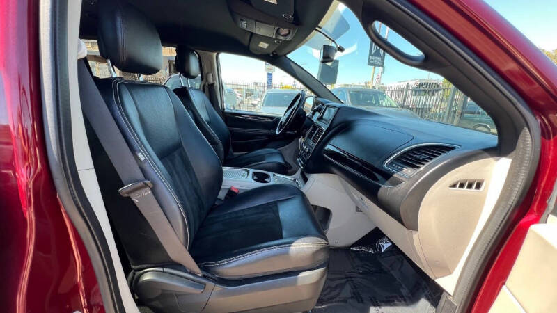 2017 Dodge Grand Caravan SXT