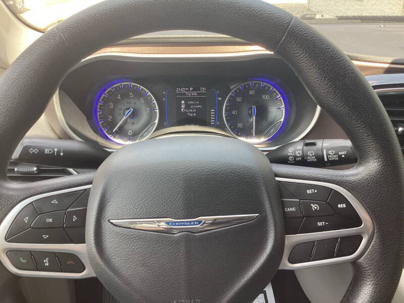 2020 Chrysler Voyager LXi