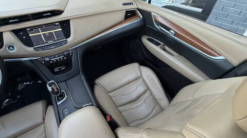 2017 Cadillac XT5 Platinum