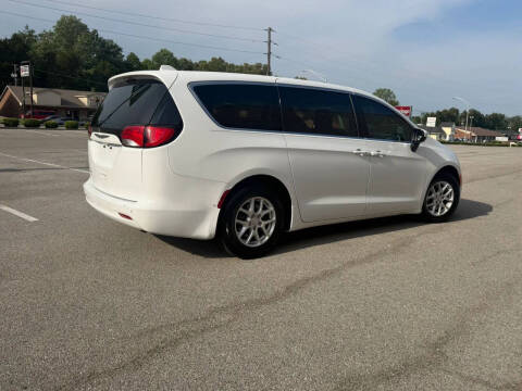 2017 Chrysler Pacifica Touring