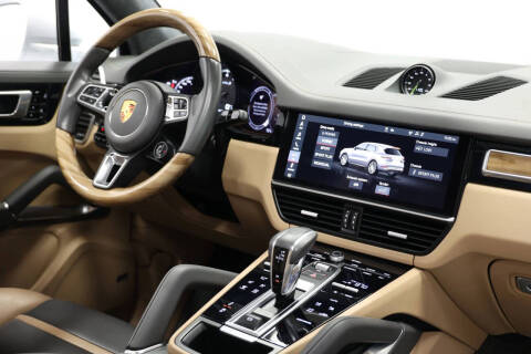 2021 Porsche Cayenne Turbo S E-Hybrid