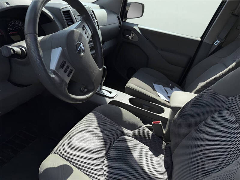 2020 Nissan Frontier SV