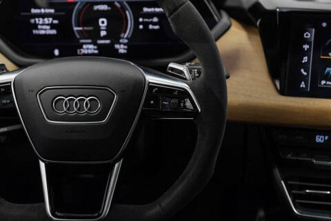 2022 Audi e-tron GT quattro Premium Plus