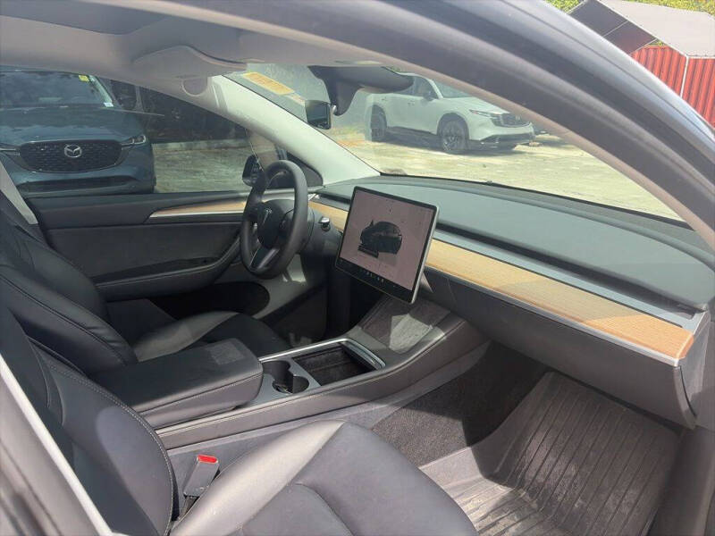 2023 Tesla Model Y Performance