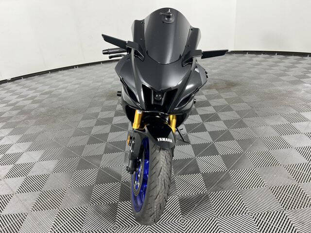 2025 Yamaha YZF-R7