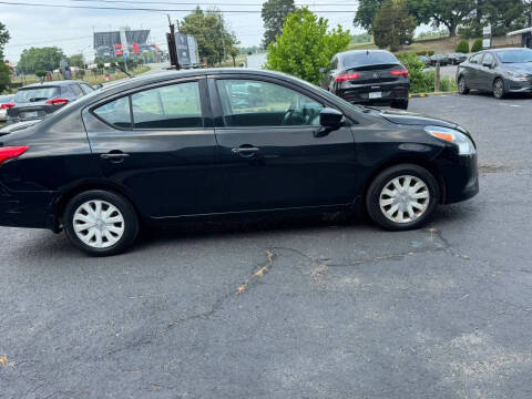 2017 Nissan Versa 1.6 S