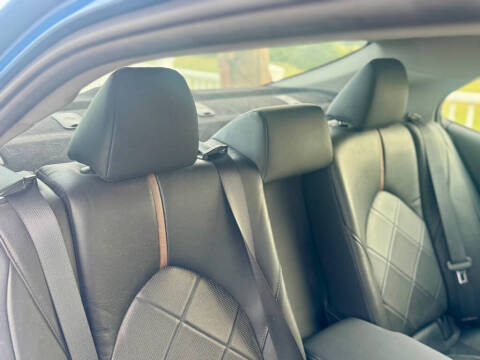 2019 Toyota Camry Hybrid