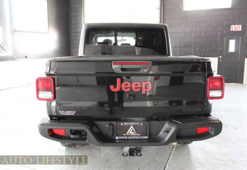 2020 Jeep Gladiator Sport