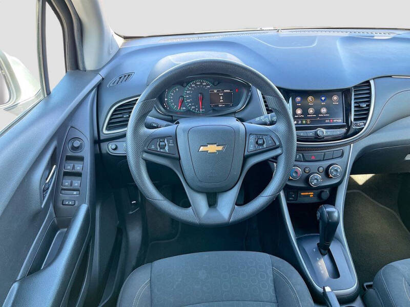 2022 Chevrolet Trax LS