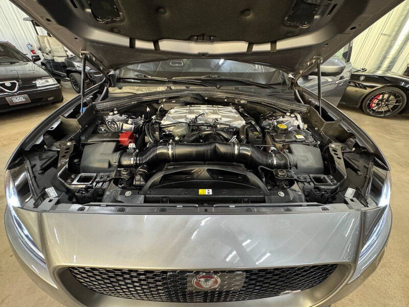 2020 Jaguar F-PACE SVR