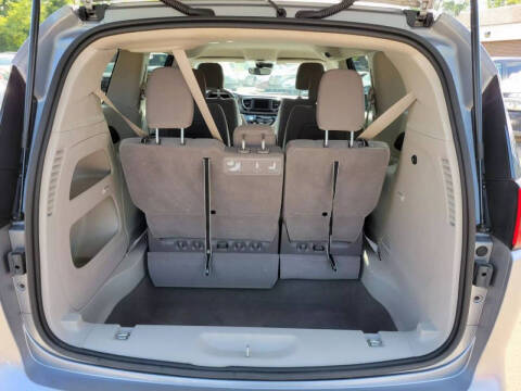 2021 Chrysler Voyager LX