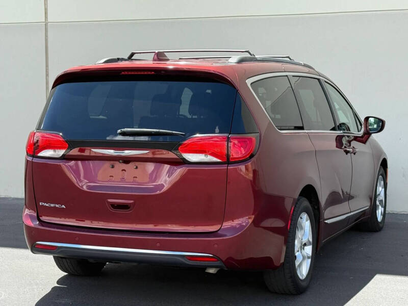 2017 Chrysler Pacifica