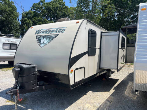 2017 Winnebago Minnie