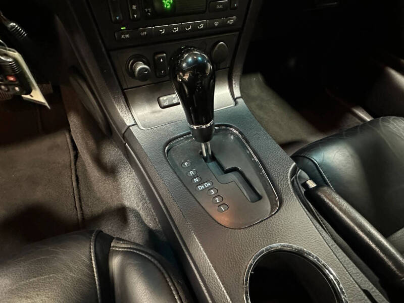 2003 Ford Thunderbird