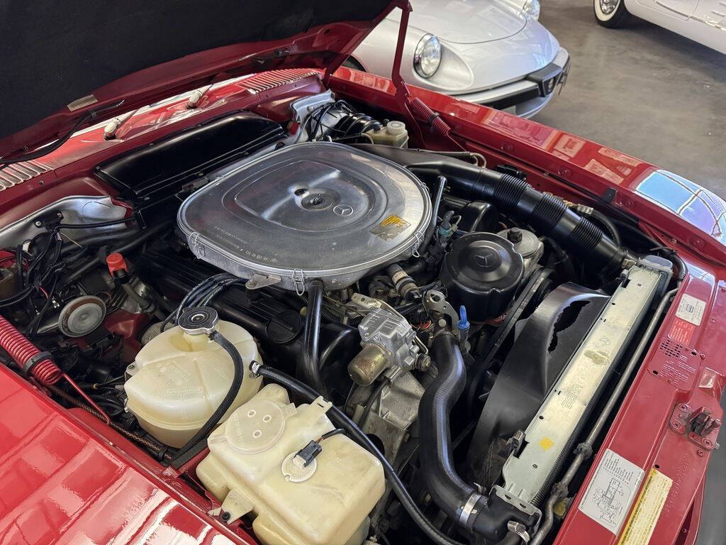 1989 Mercedes-Benz 560-Class 20