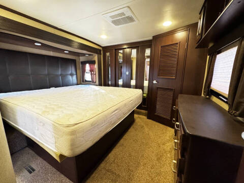 2014 Keystone RV Voltage