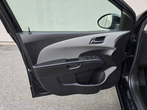 2012 Chevrolet Sonic LT