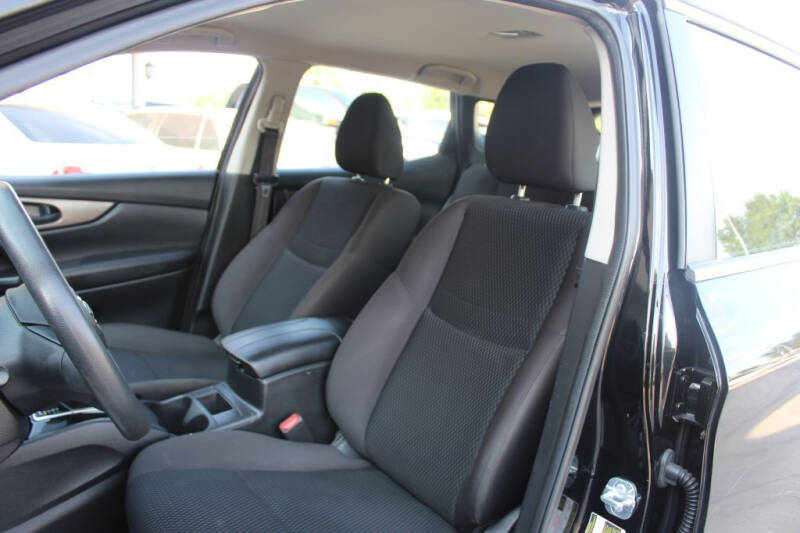 2017 Nissan Rogue Sport S