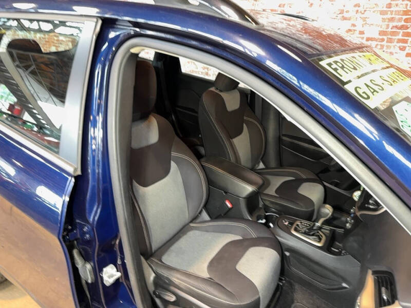 2015 Jeep Cherokee Sport