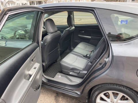 2012 Toyota Prius v Five