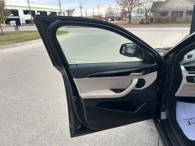 2022 BMW X2 xDrive28i