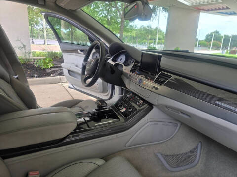 2014 Audi S8 4.0T quattro