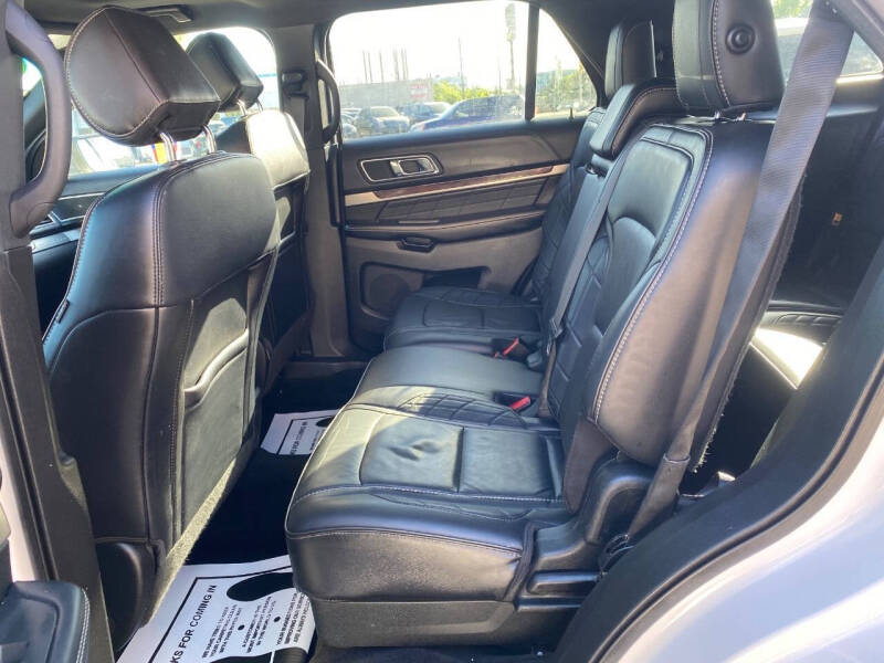 2017 Ford Explorer Platinum