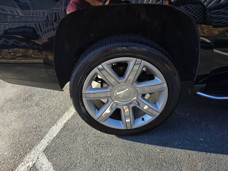 2017 Cadillac Escalade Luxury