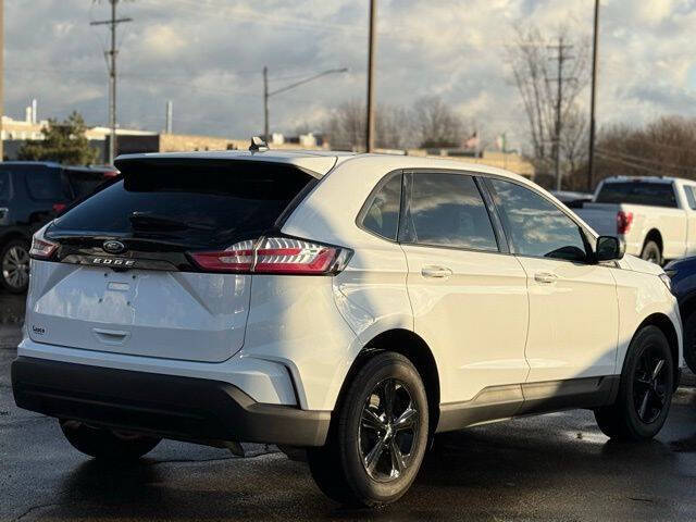 2021 Ford Edge SE