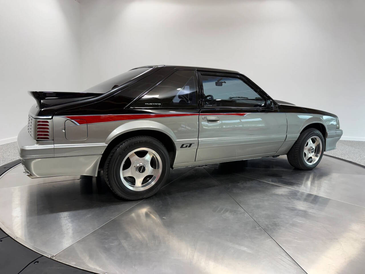 1986 Ford Mustang 15