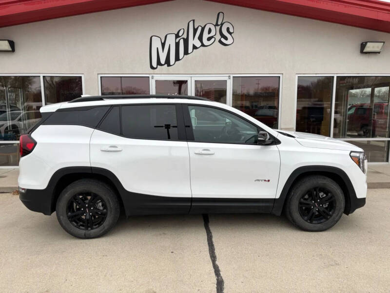 2023 GMC Terrain AT4