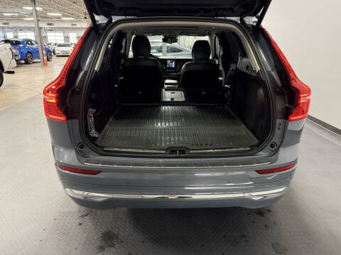 2023 Volvo XC60 Recharge T8 Plus Bright Theme
