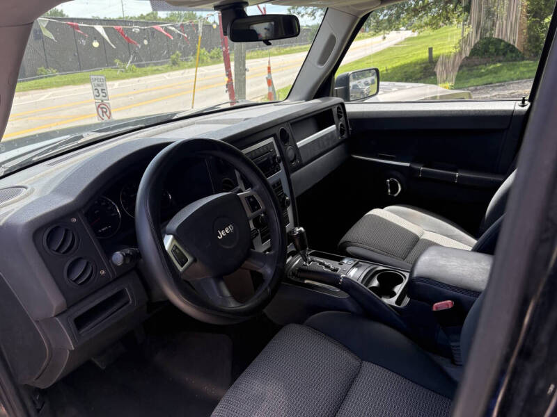 2010 Jeep Commander Sport